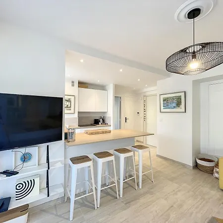 Center Old Town By The Sea Apartment